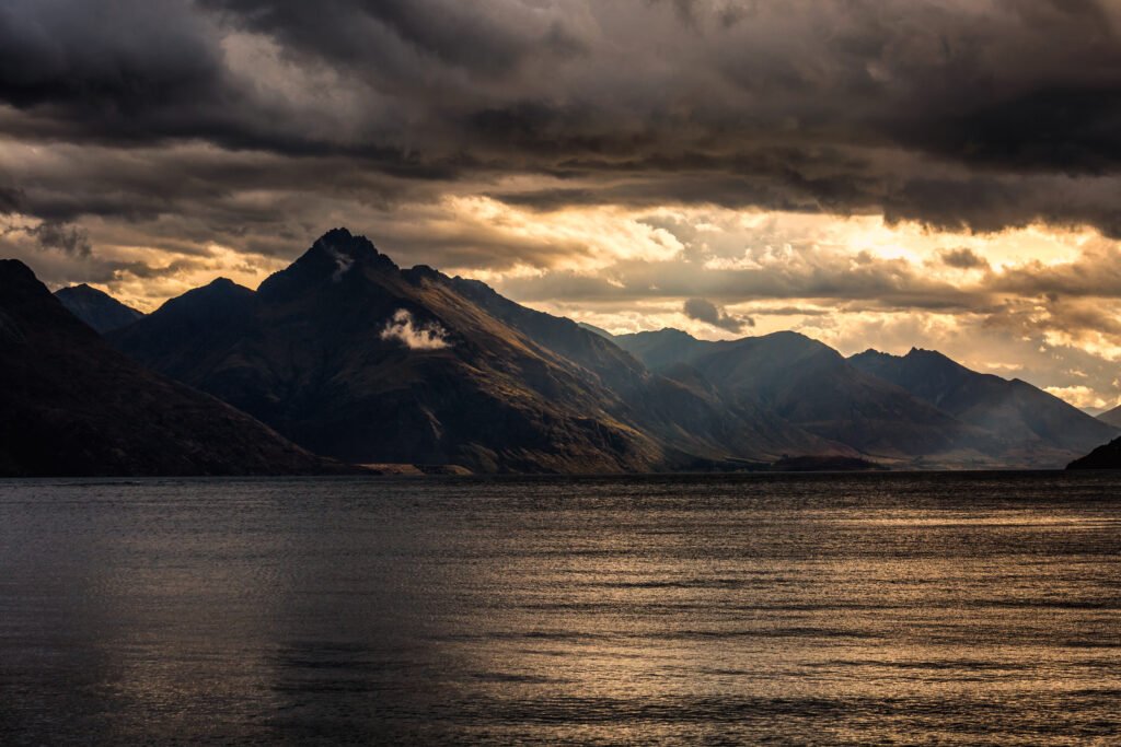 Lake Wakatipu at sunset